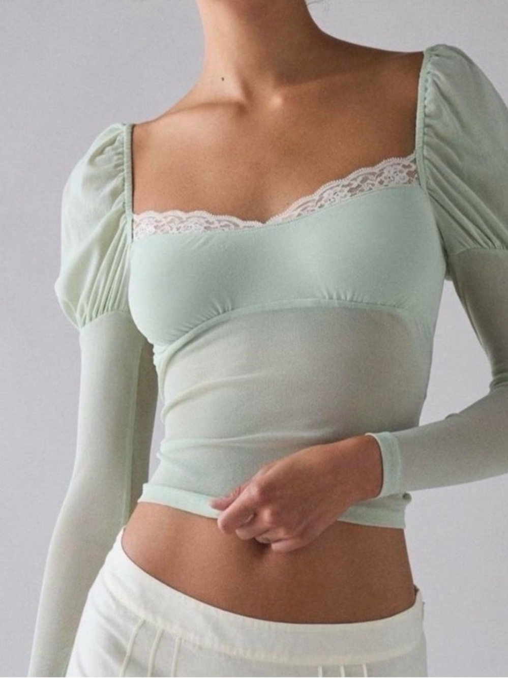 Kimchi Blue Mint Green Square-Neck Puff-Sleeve Slim Top with Lace Trim